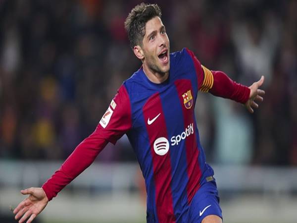 Tin Barca 11/1: Barcelona chưa đàm phán với Roberto
